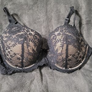 VICTORIA’S SECRET ANGELS LACE BRA 34D BLACK FLORAL LACE